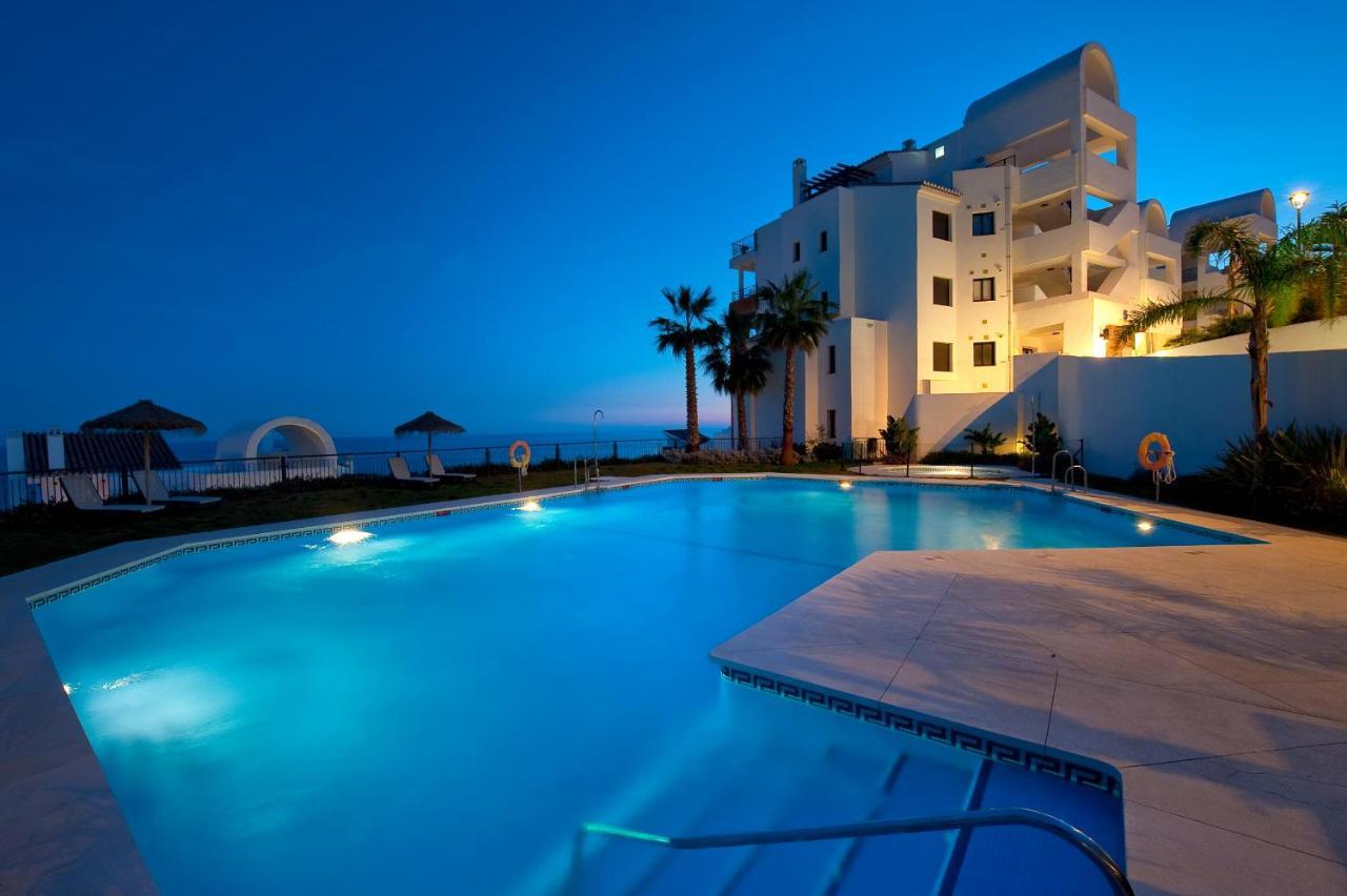 Apartamento De 2 Dormitorios En Torrox Costa ภายนอก รูปภาพ