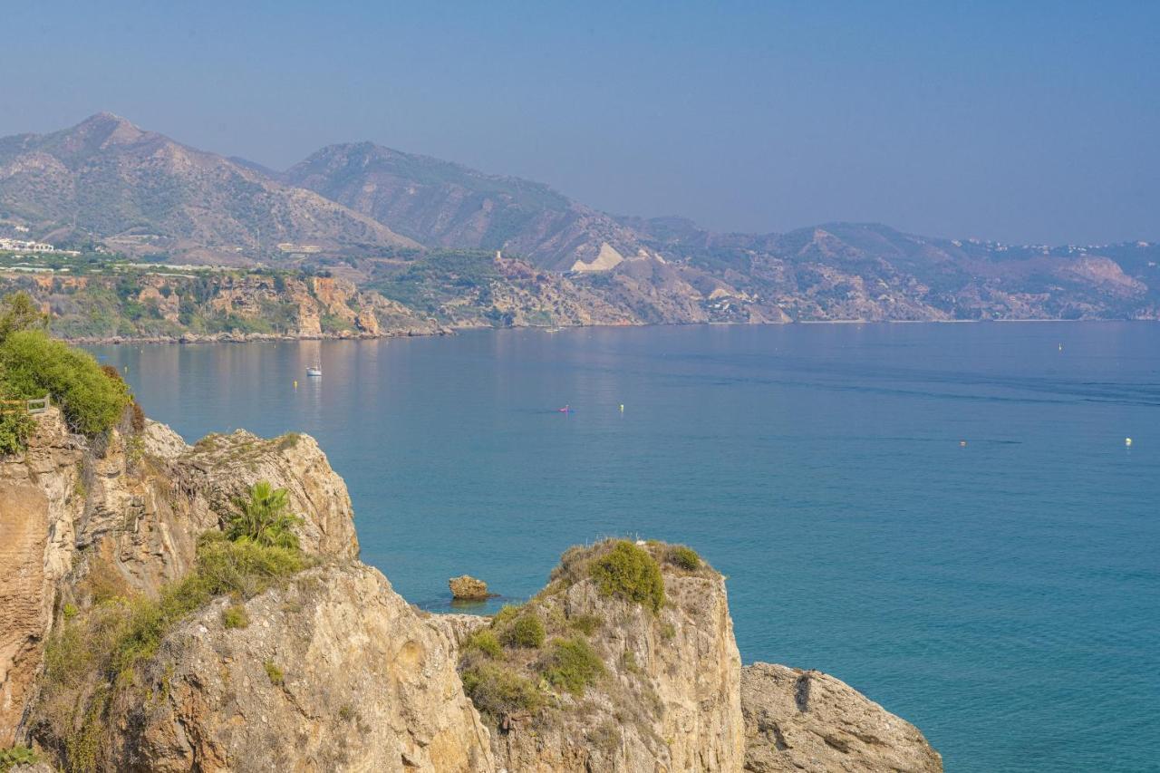 Apartamento De 2 Dormitorios En Torrox Costa ภายนอก รูปภาพ